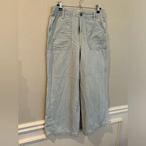 Old Navy Blue and White Striped Baggy Wide Leg Pants